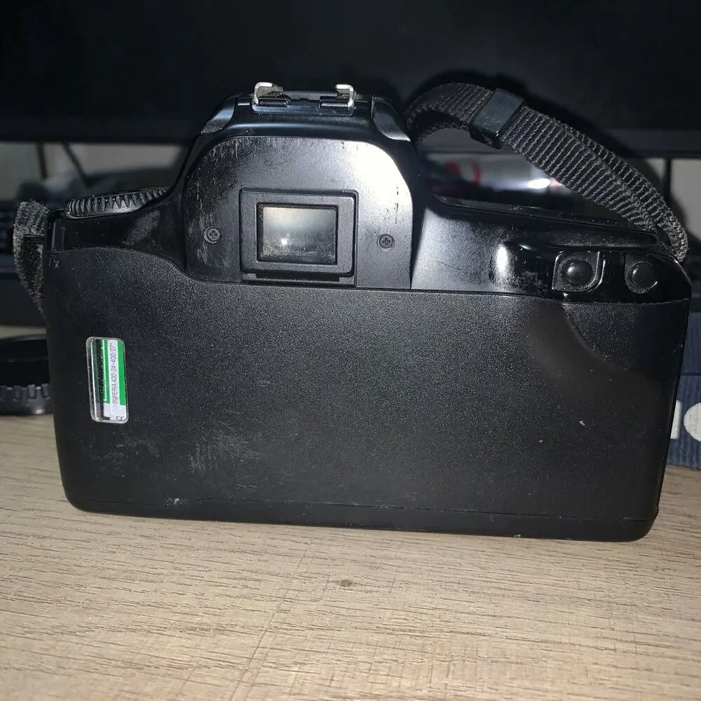 Canon EOS Rebel S II 35mm Film Body With Strap